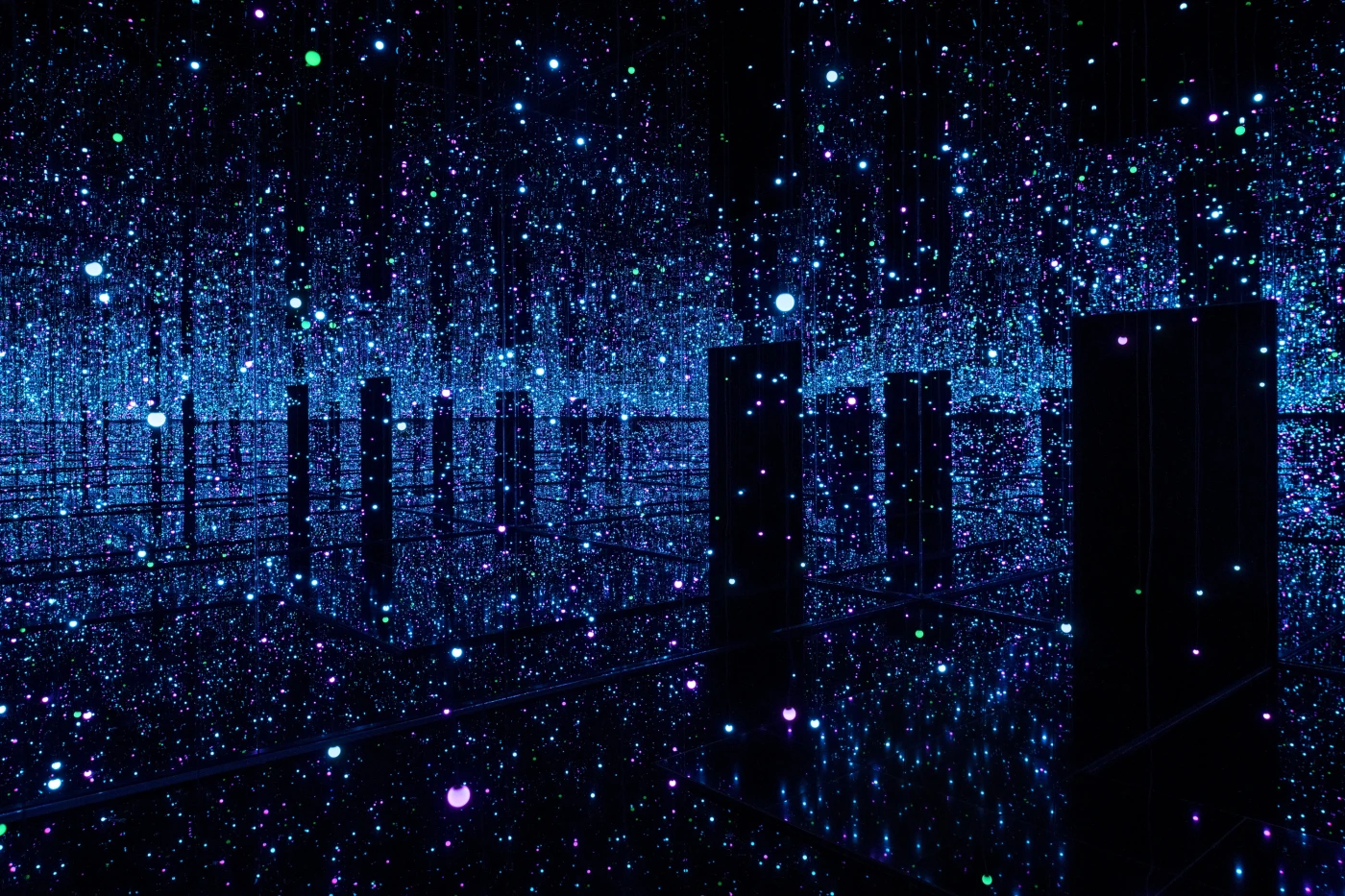Yayoi Kusama 'Infinity Mirrored Room' Heads to The Speed A Stellar